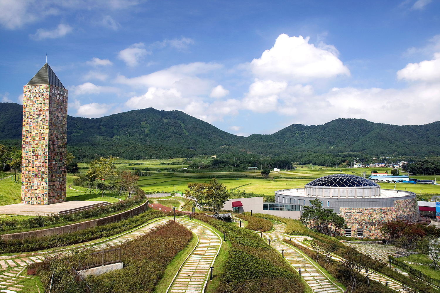 鄰近韓國釜山的金海美術館是韓國唯一設有專業陶藝駐村中心的美術館。（照片為金海美術館提供）